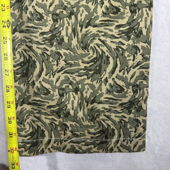 True Religion Camo Cargo Pants Mens Green Swirl Camo Utility Work Size 36 - Picture 15 of 16